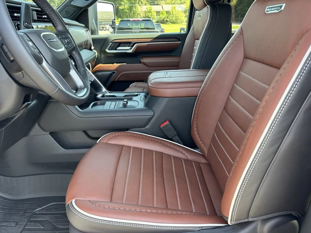 New 2026 Glacier White Tricoat GMC Denali Ultimate image 13