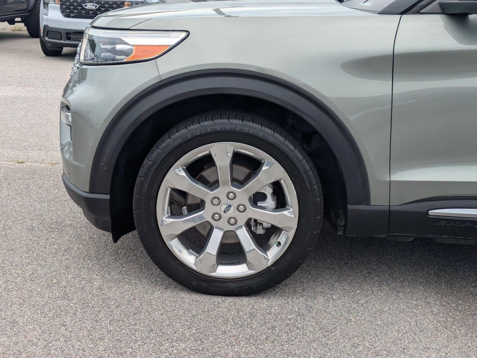 Used 2020 Silver Spruce Metallic Ford Platinum image 10