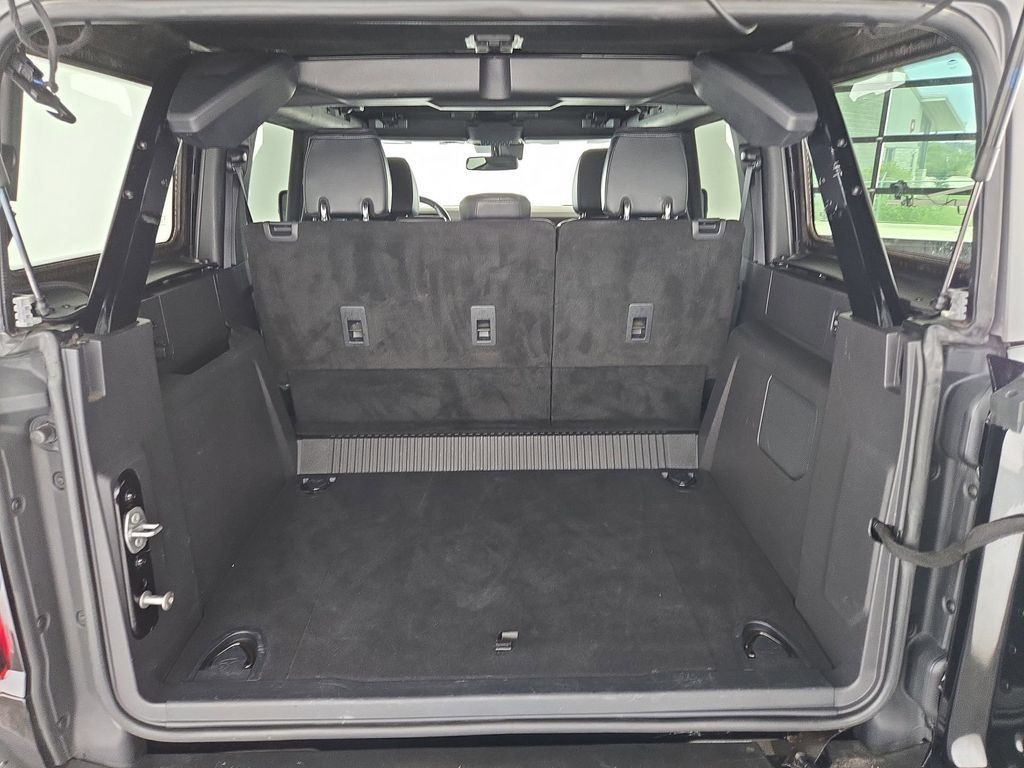 Used 2022 Black Ford Wildtrak image 30