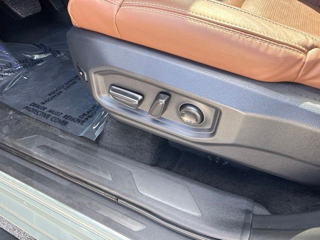 2025 Toyota Tundra 1794 Edition - Photo 32