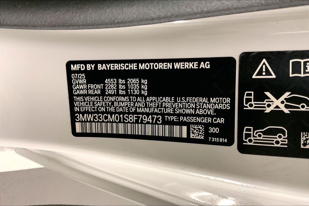Used 2025 Alpine White BMW  image 10