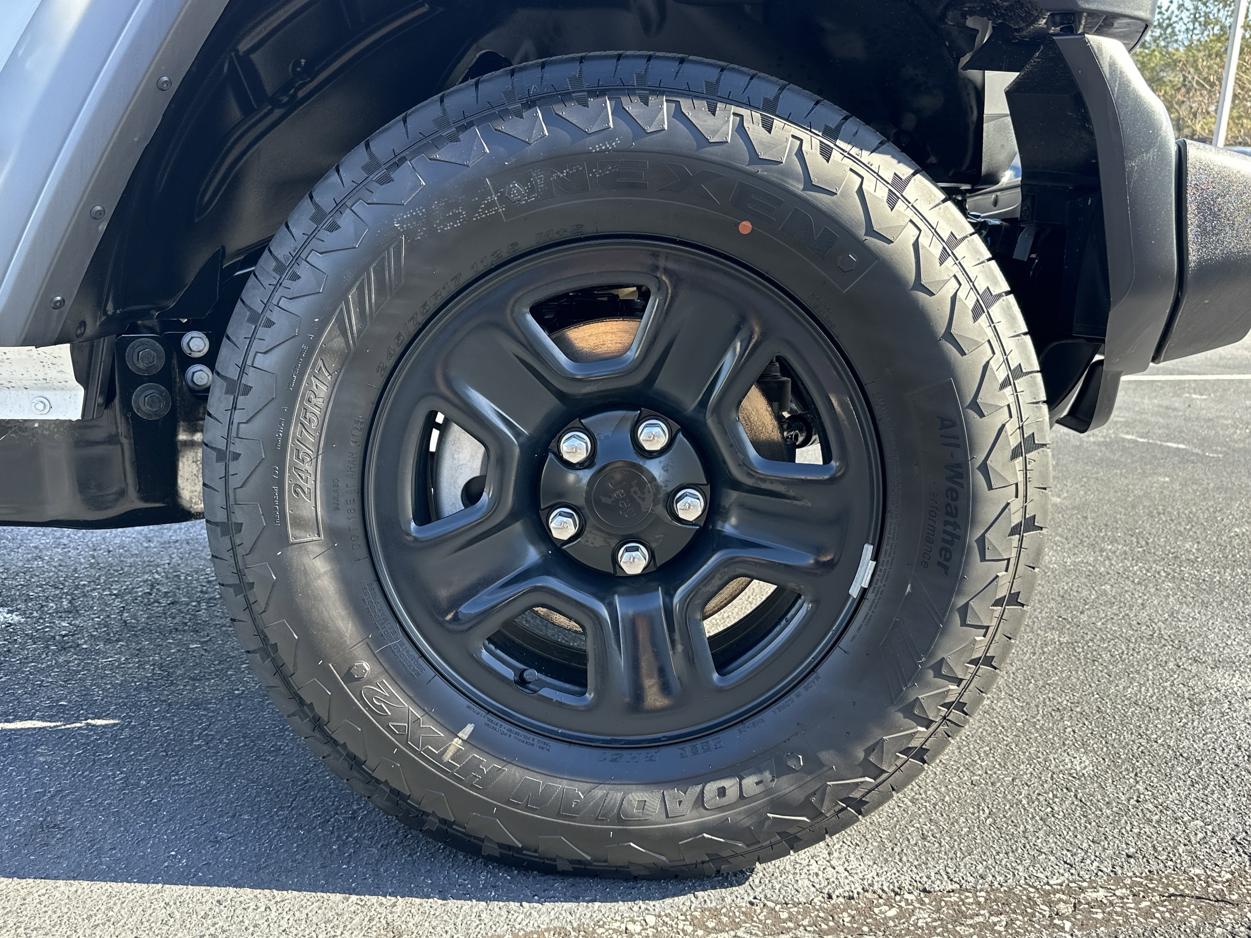 New 2026 Bright White Clear-Coat Exterior Paint Jeep Sport image 15