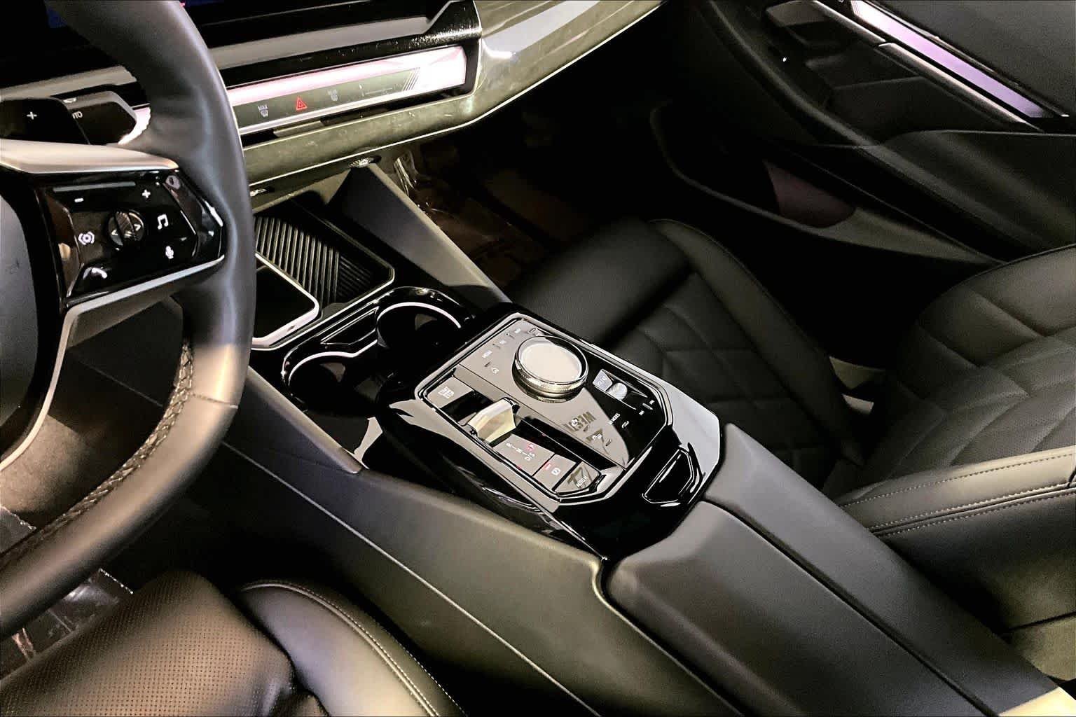 Used 2024 Black Sapphire Metallic BMW 540i xDrive image 17