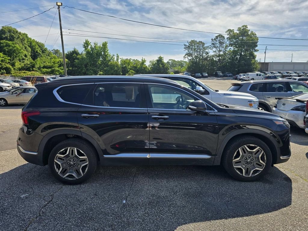 Used 2022 Black Hyundai Limited image 2