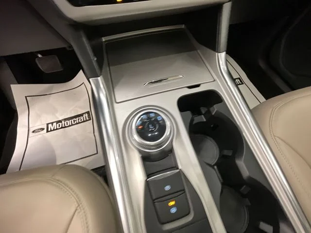 Used 2023 Star White Ford XLT 4WD image 19