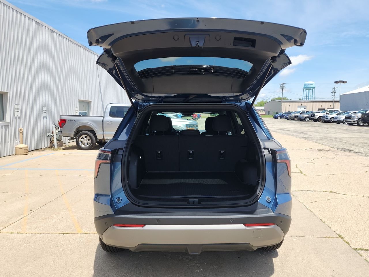New 2026 Lakeshore Blue Metallic Chevrolet LT image 23