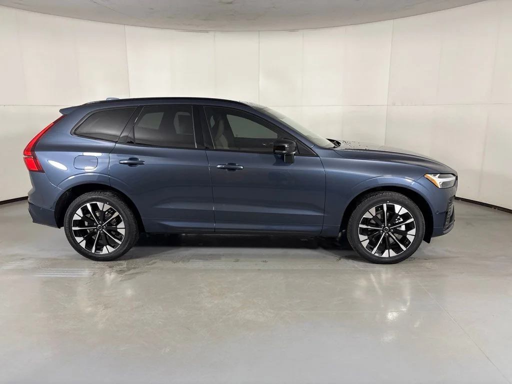 New 2026 Denim Blue Metallic Volvo Plus image 9