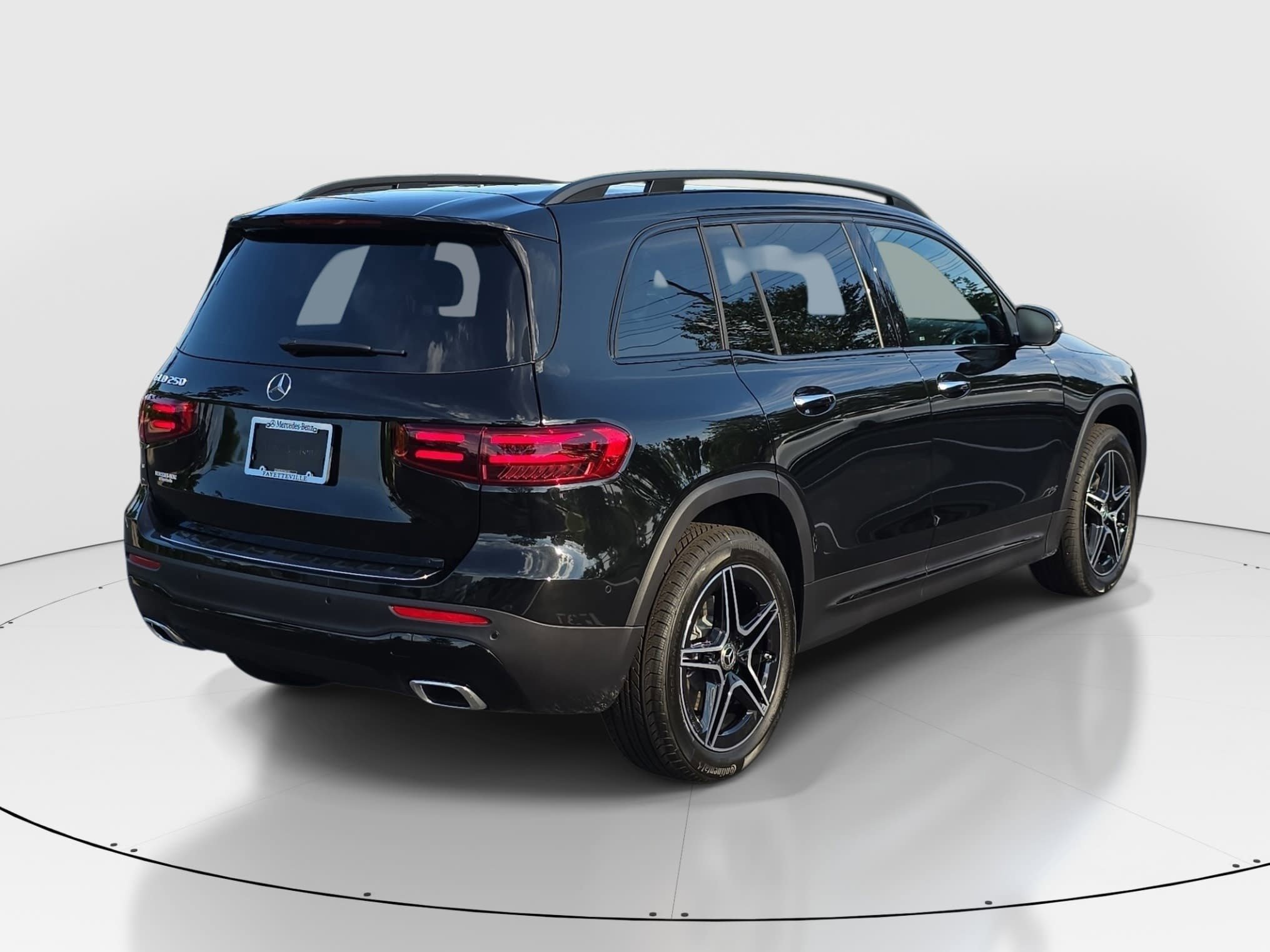 New 2026 Cosmos Black Metallic Mercedes-Benz GLB250 image 5