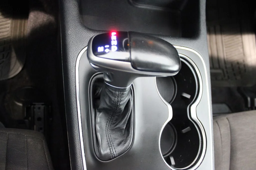 Used 2019 Billet Clearcoat Dodge SXT image 17