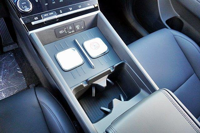 New 2026 Silver Hyundai SEL FWD image 33
