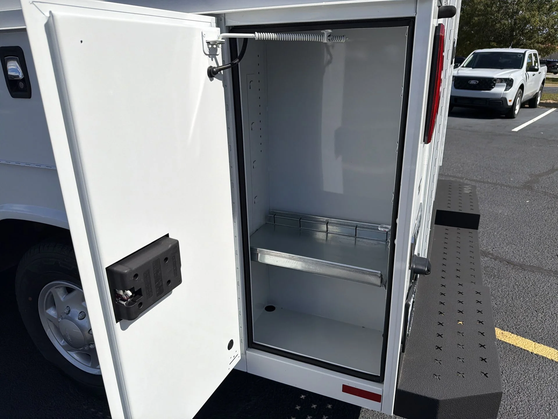 2026 Ford E-Series Cutaway Base - Photo 23