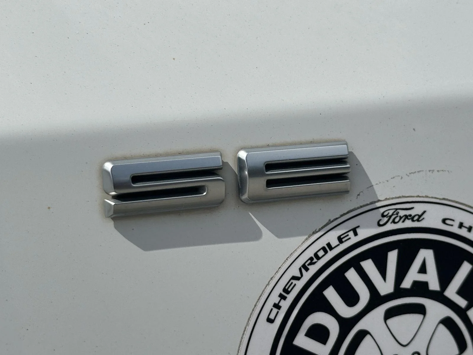 Used 2021 Oxford White Ford SE image 14