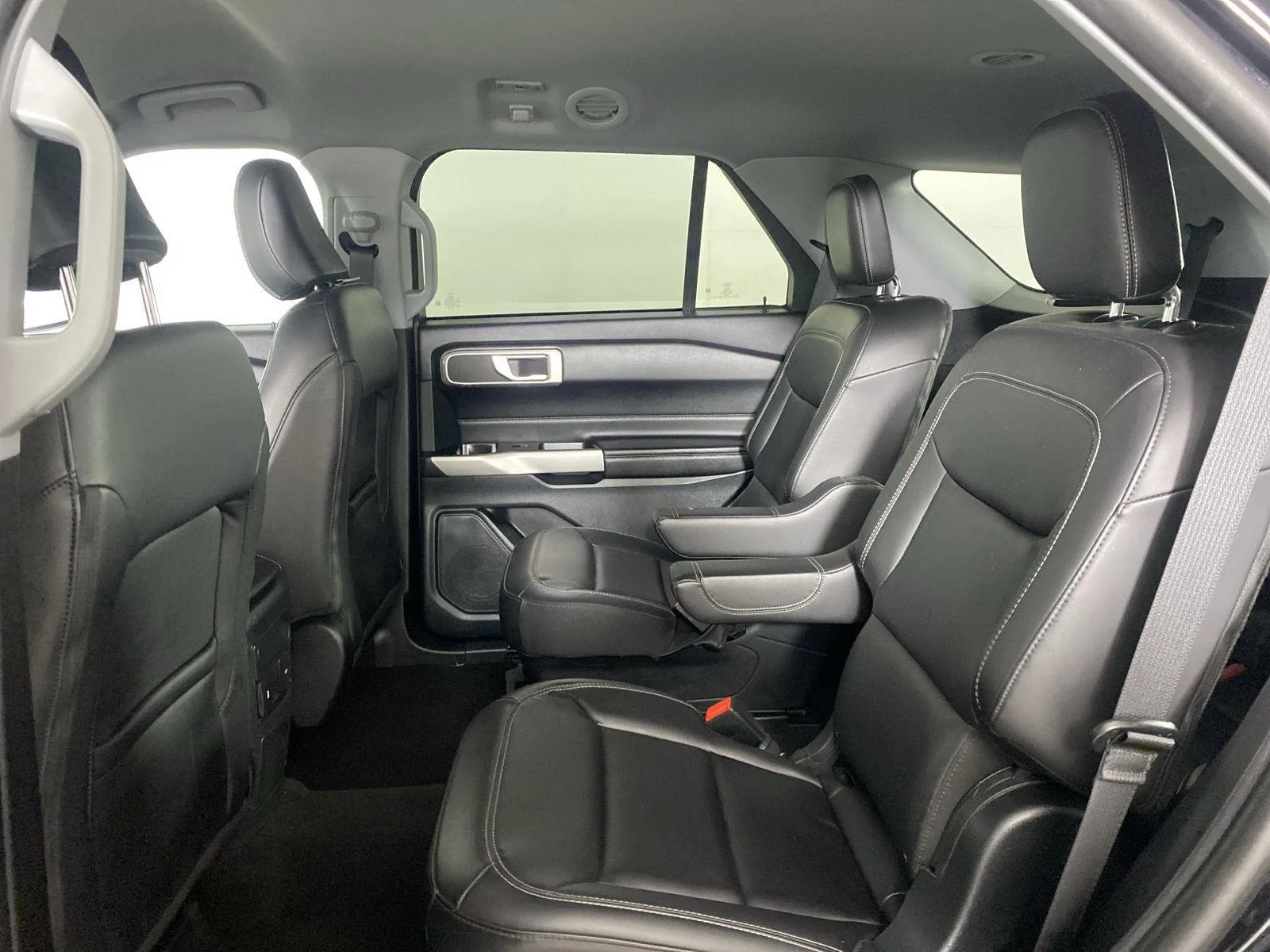 Used 2023 Agate Black Ford XLT image 32