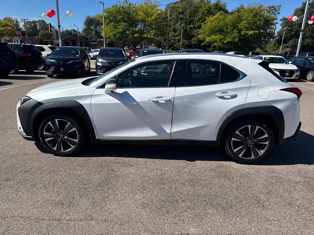 Used 2019 White Lexus 200 Base image 4
