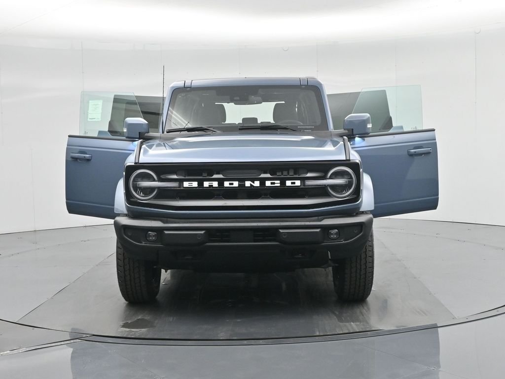 New 2025 Azure Gray Metallic Tri-Coat Ford Outer Banks image 36