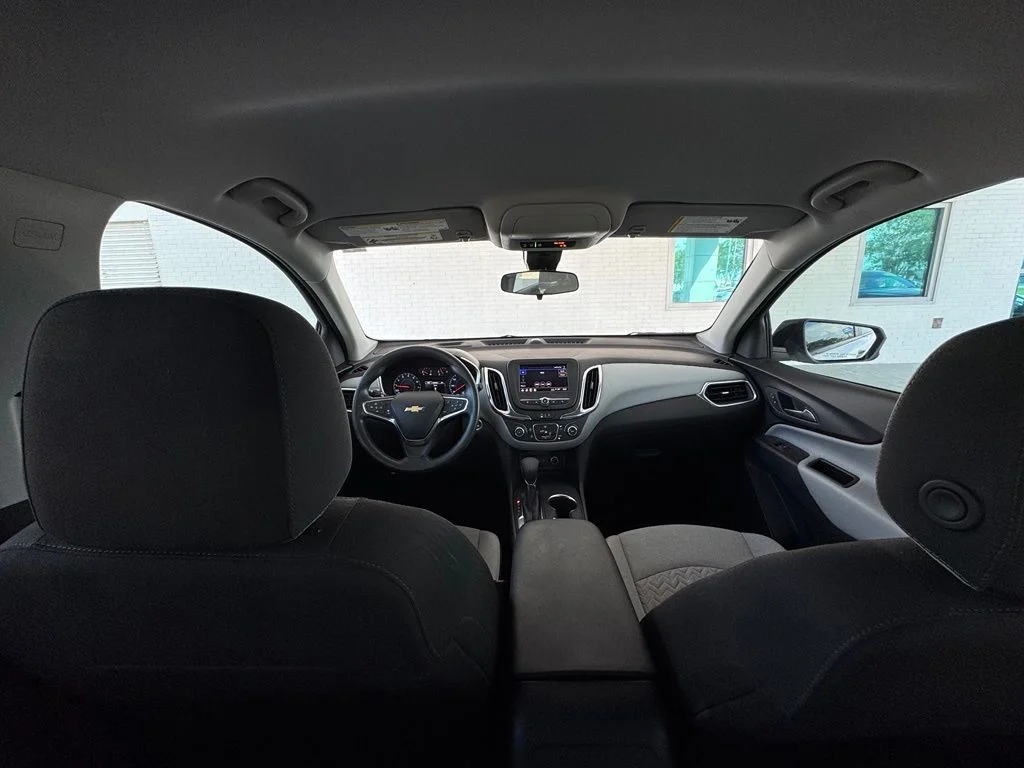 Used 2024 White Chevrolet LS image 27