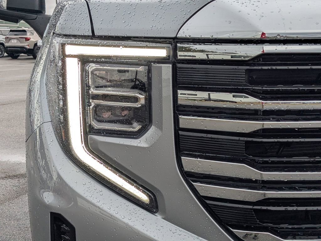 2026 GMC Sierra 1500 SLT - Photo 10