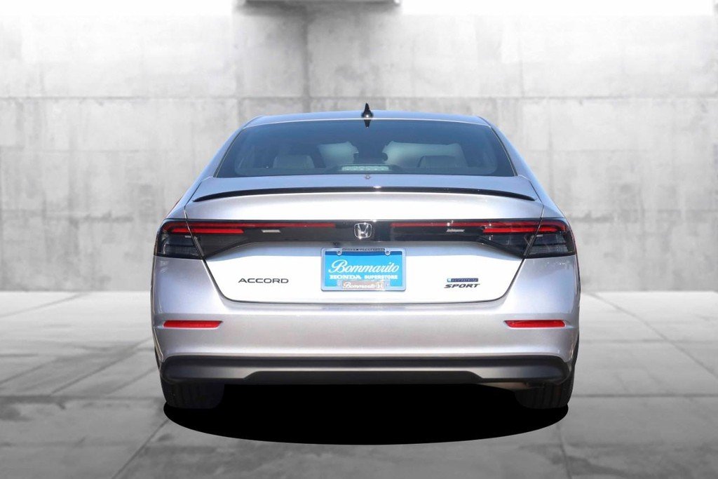New 2026 Solar Silver Metallic Honda Sport Hybrid image 6