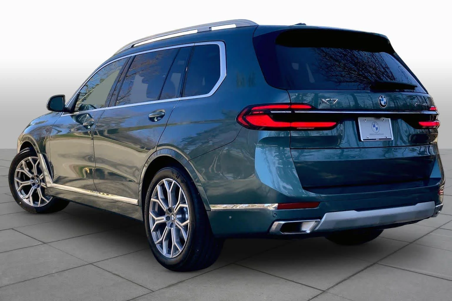 Used 2026 Blue Ridge Mountain Metallic BMW xDrive40i image 11