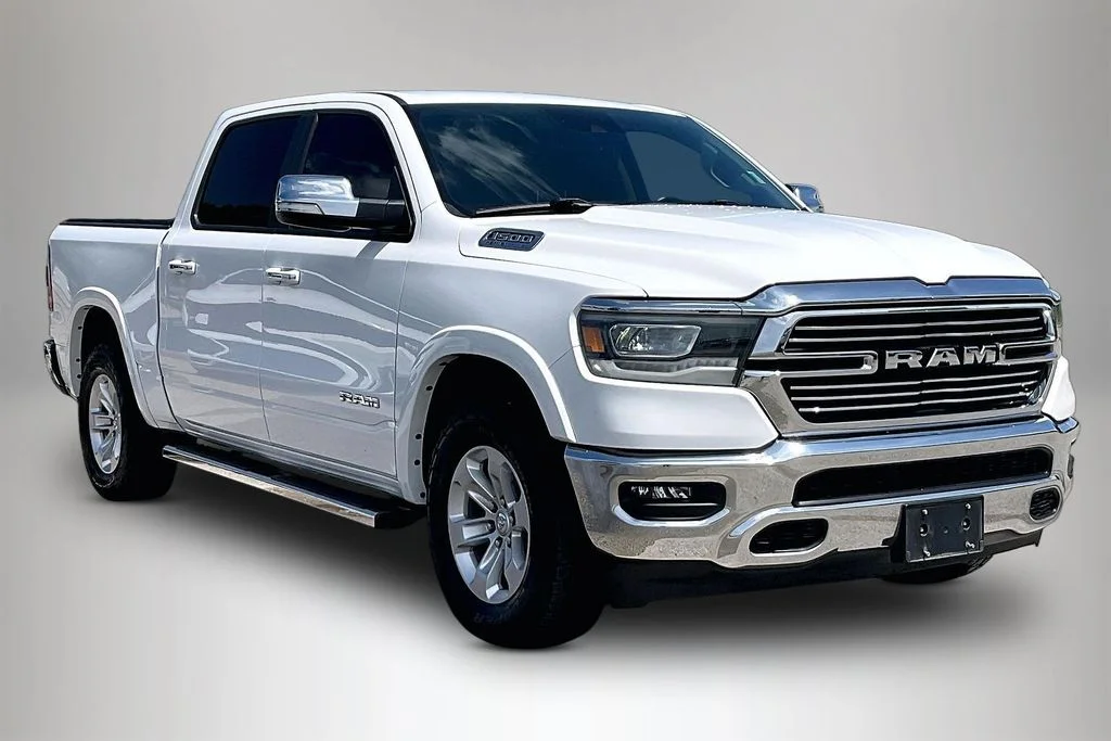 2017 GMC Sierra 4WD Crew Cab Short Box SLT's photo