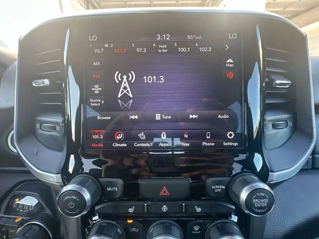 Used 2020 Black Ram Big Horn/Lone Star image 17