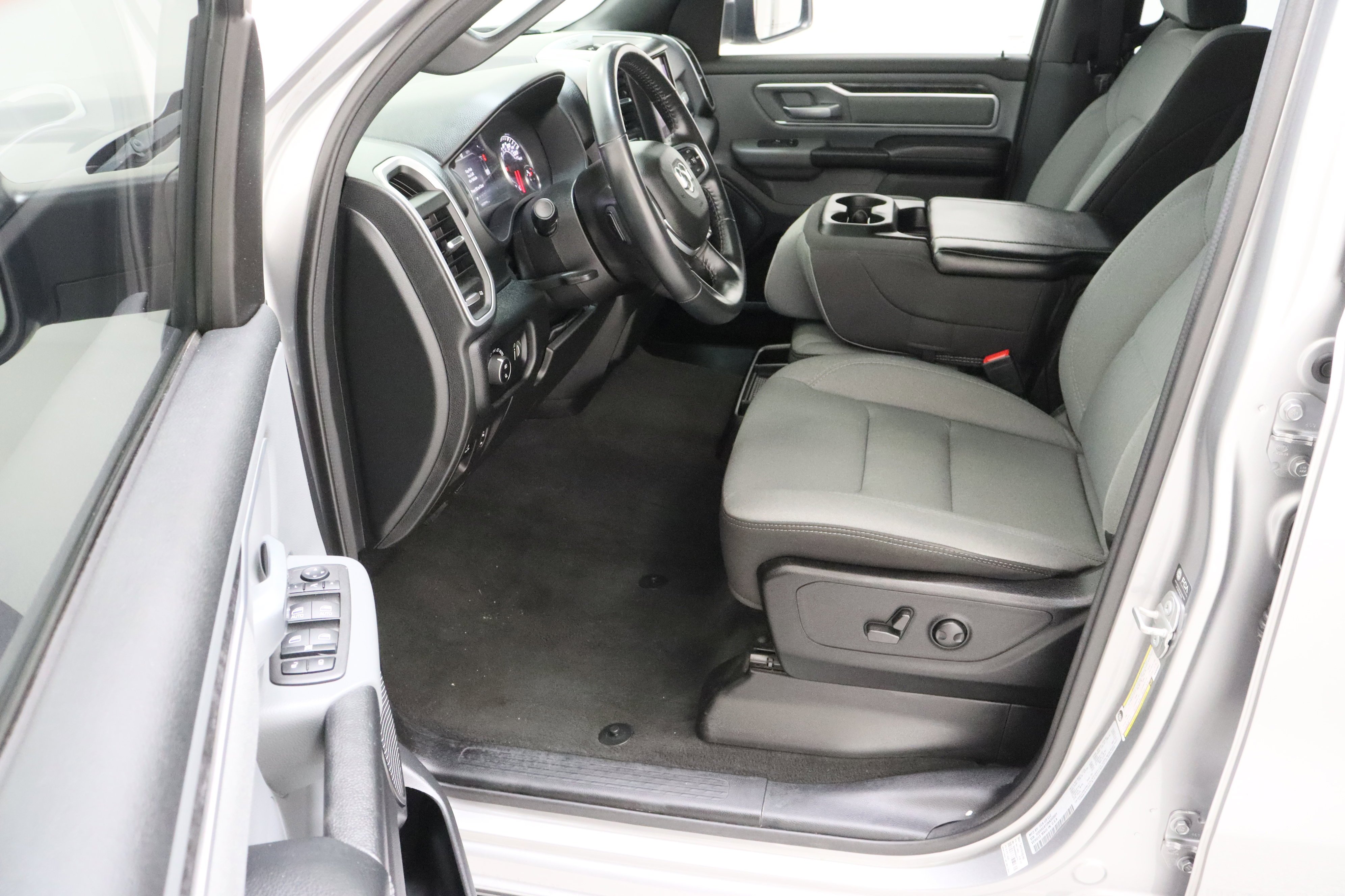 Used 2022 Billet Silver Metallic Clearcoat Ram Lone Star 5.7L image 14