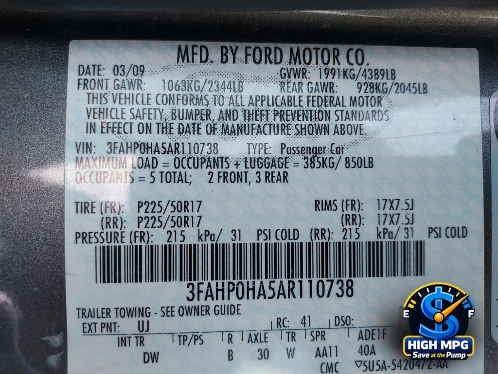 Used 2010 Gray Ford SE image 31