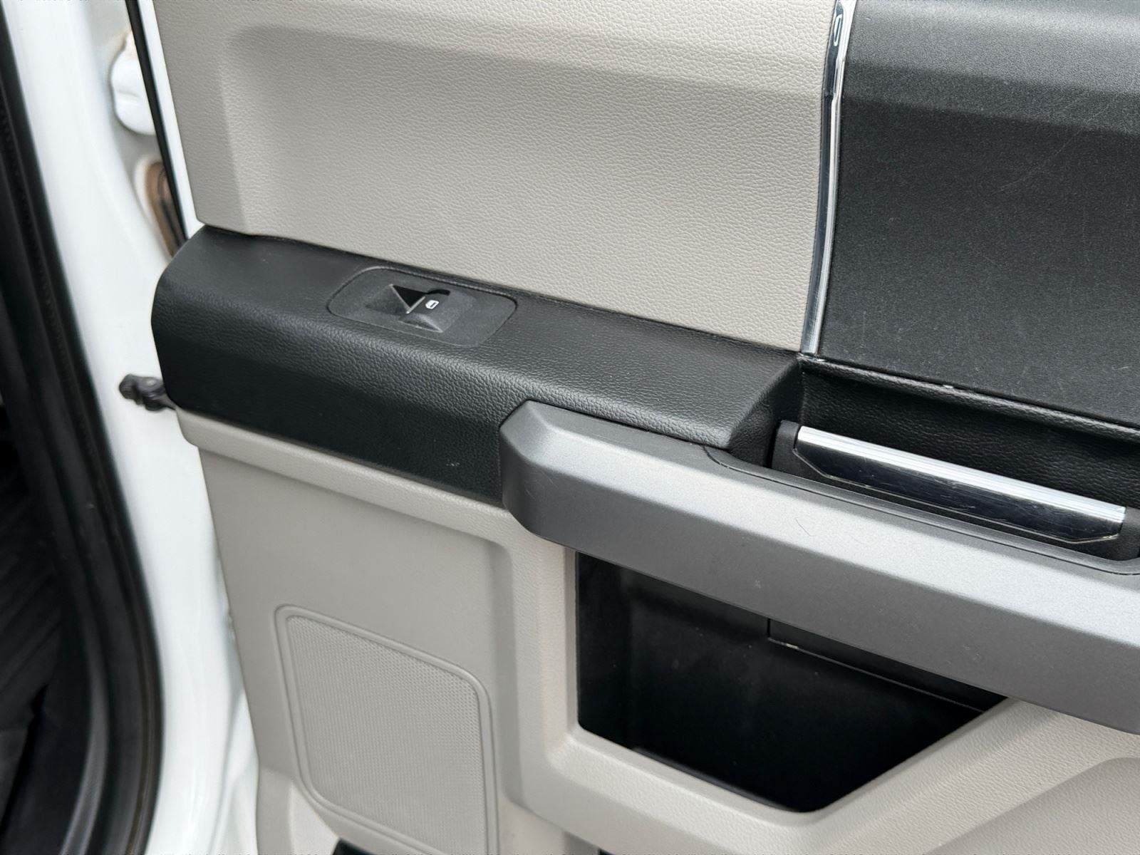 2018 Ford F-350 Super Duty XLT - Photo 44