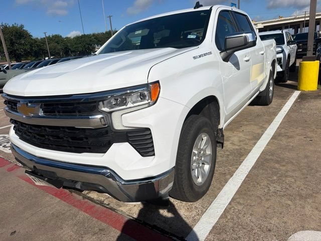 Certified Used 2025 Summit White Chevrolet LT image 14