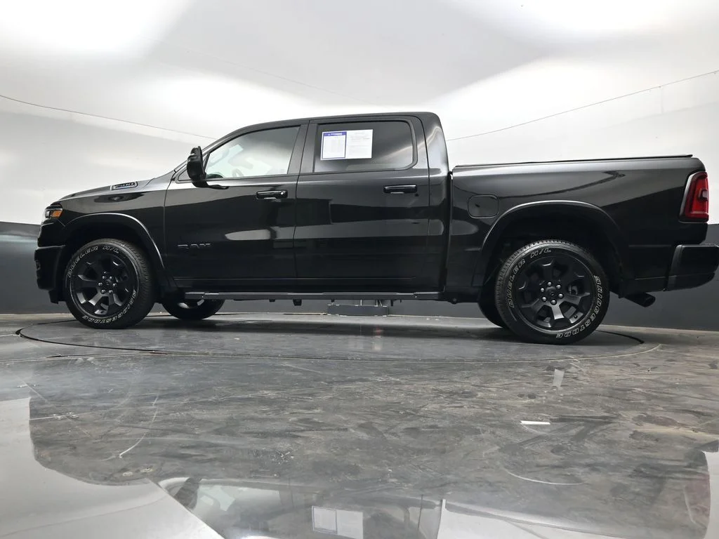 Used 2025 Diamond Black Ram Big Horn/Lone Star image 46