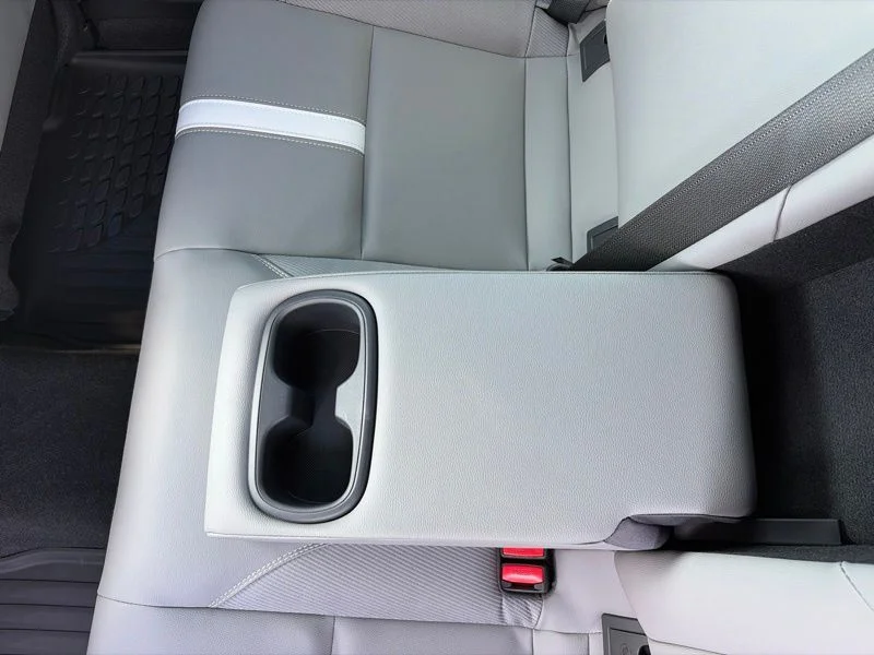 Used 2025  Toyota SE image 14