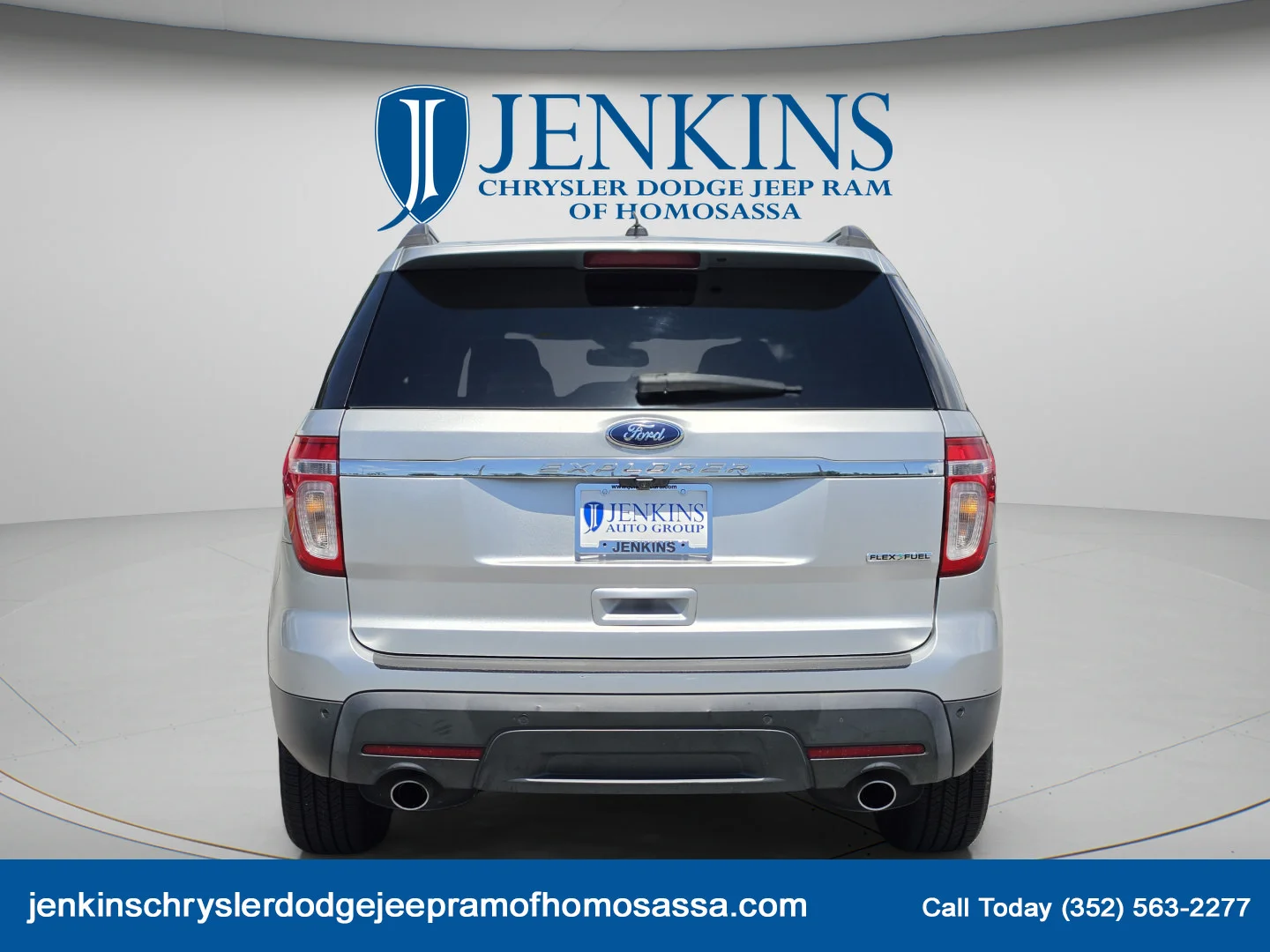 Used 2013 Ingot Silver Ford XLT image 6