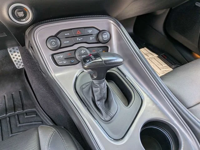 Used 2023 Green Dodge SXT image 18