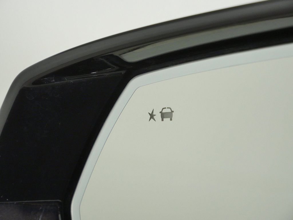 Used 2022 Black Chevrolet High Country image 36