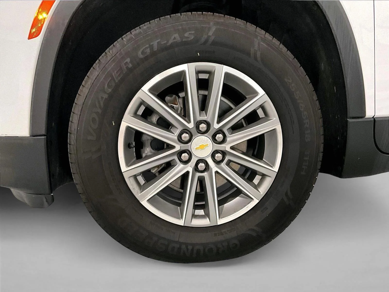 Used 2023 Summit White Chevrolet LT Leather image 10