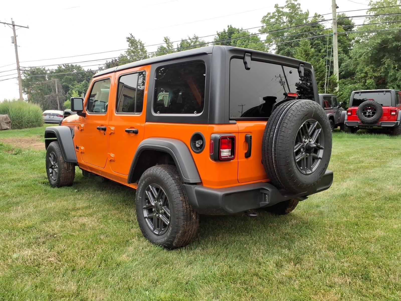 New 2026 Joose Exterior Paint Jeep Sport S image 5