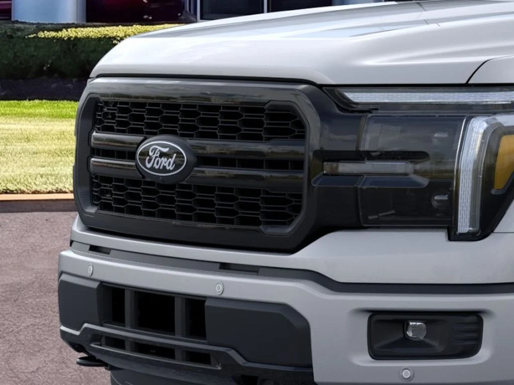 New 2026 Iconic Silver Metallic Ford Lariat® image 17