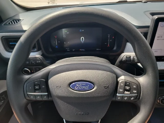 New 2026 Oxford White Ford XLT image 28