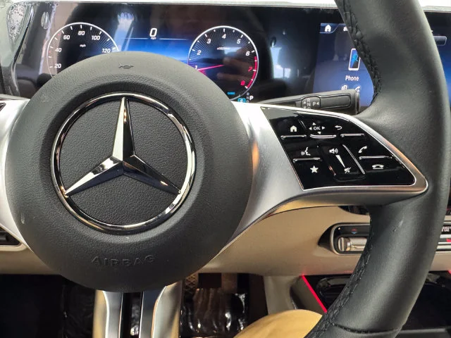 Certified Used 2026 Mountain Gray Metallic Mercedes-Benz GLA 250 image 25