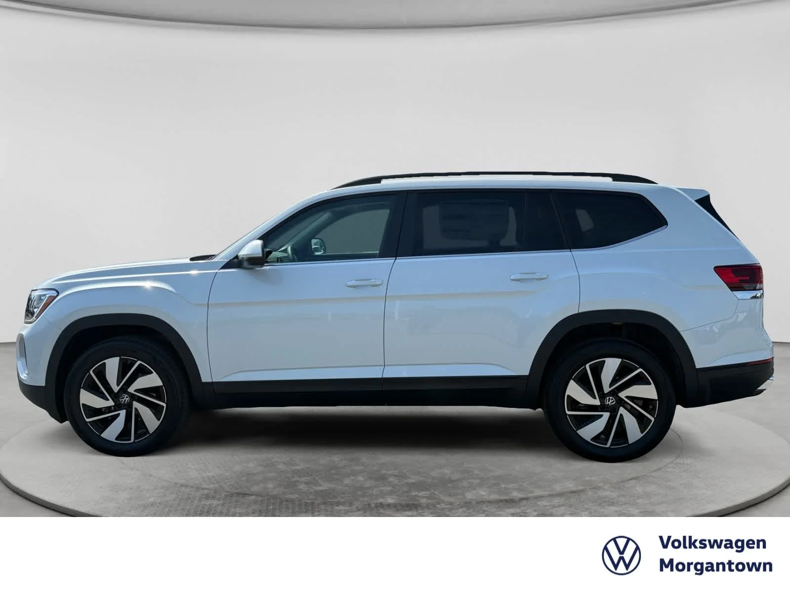 2026 Volkswagen Atlas SE w/Tech - Photo 8