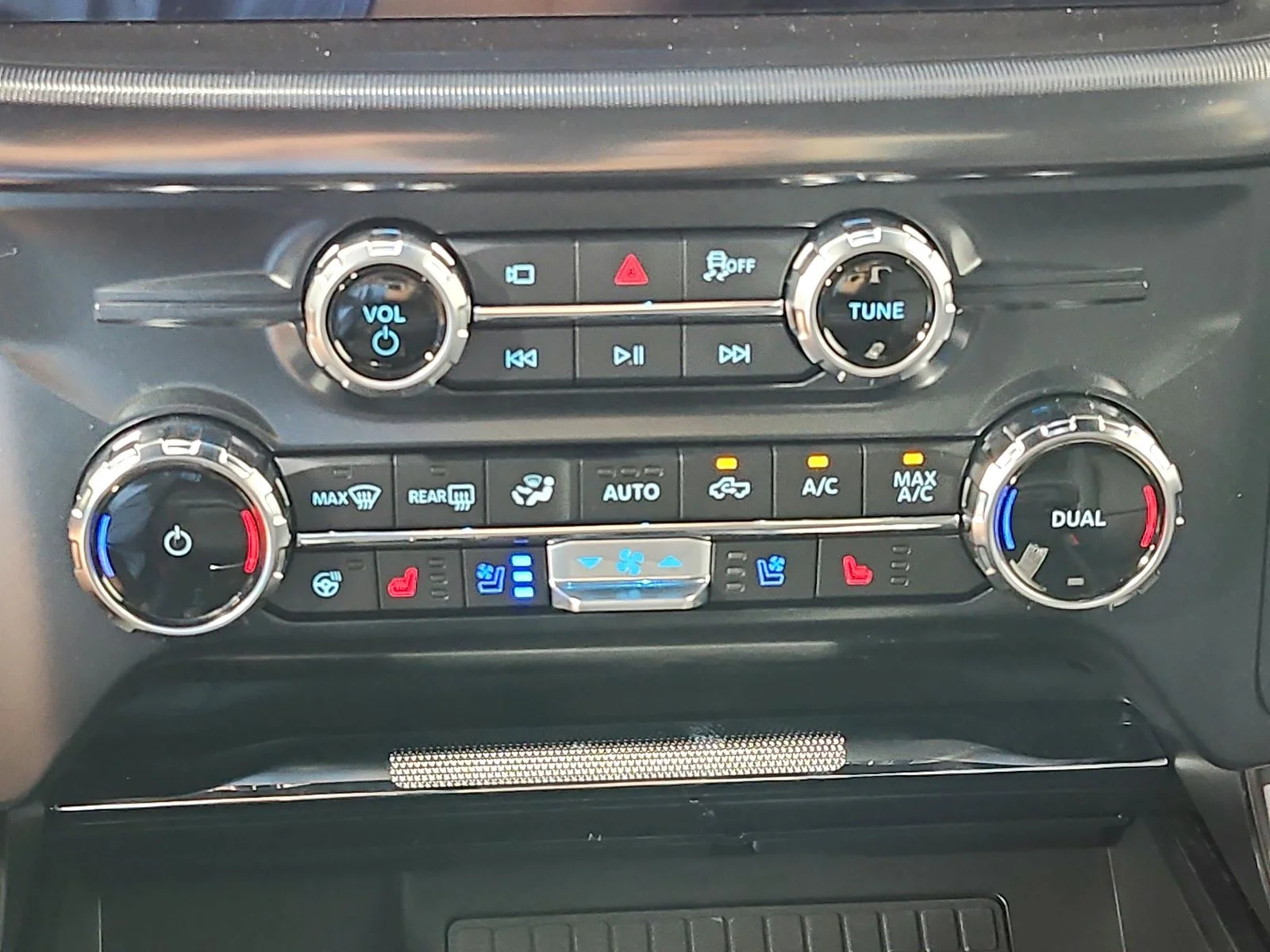 New 2026 White Ford Lariat image 34