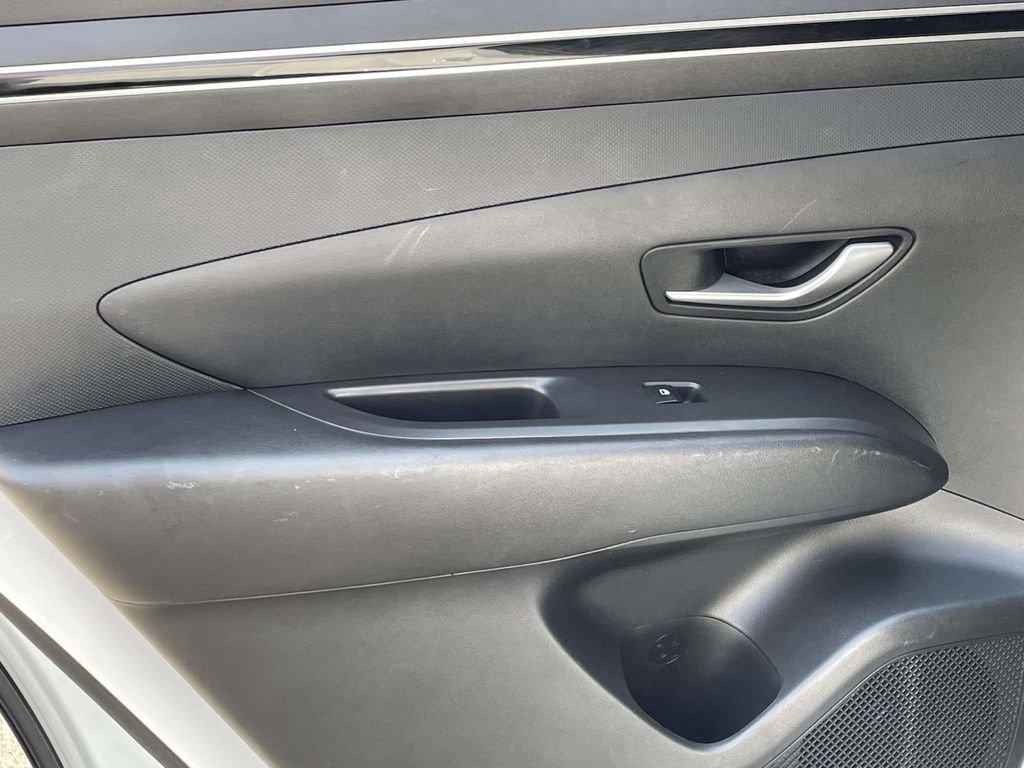 Used 2022 Gray Hyundai SEL image 10