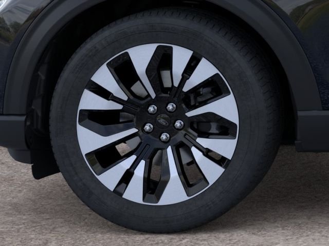 New 2026 Black Ford Platinum image 19