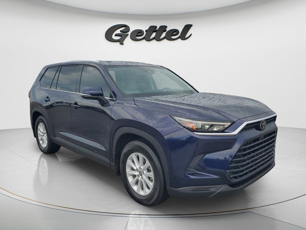 Certified Used 2026  Toyota XLE image 3