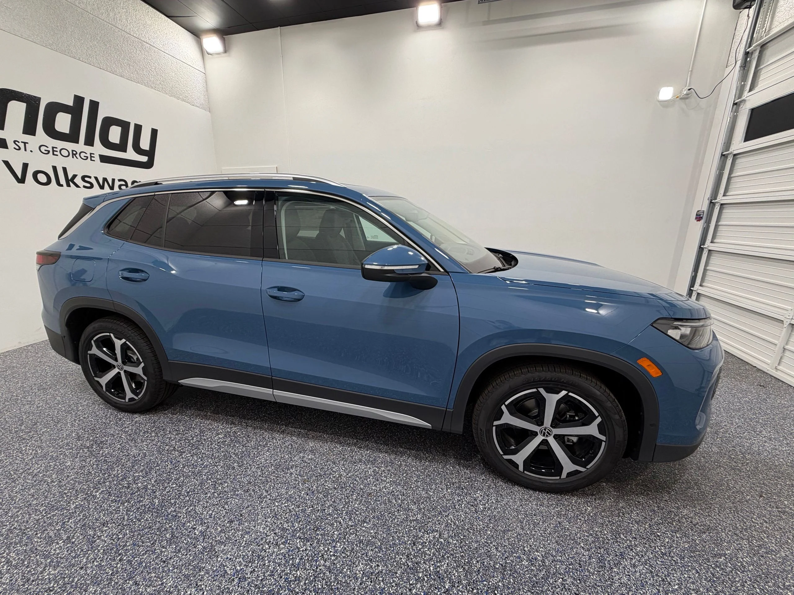 New 2026 Blue Volkswagen SE image 8