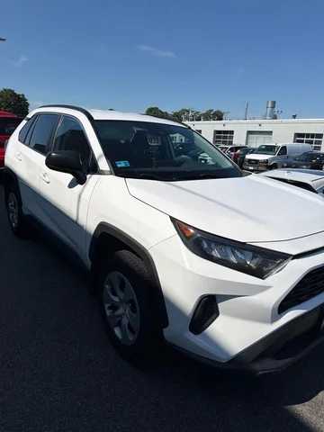 2021 Toyota RAV4 LE