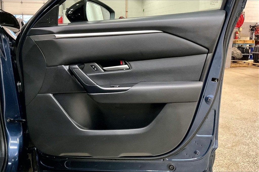 2025 MAZDA CX-50 - Image 22
