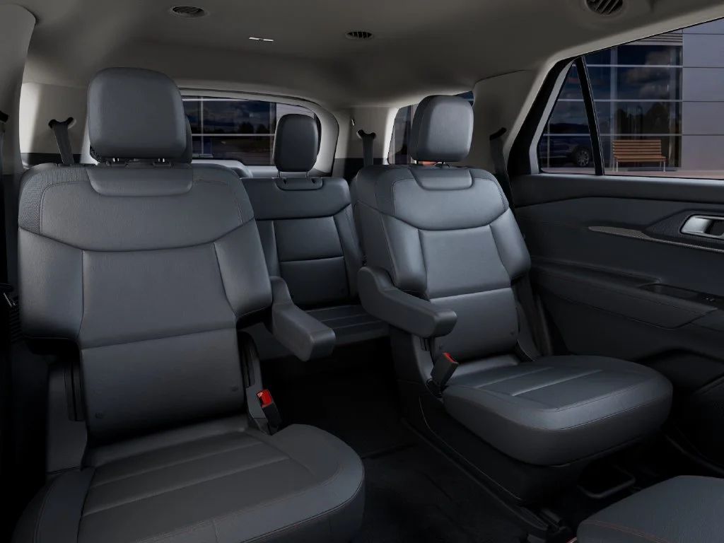 New 2027 Avalanche Gray Ford Active image 11