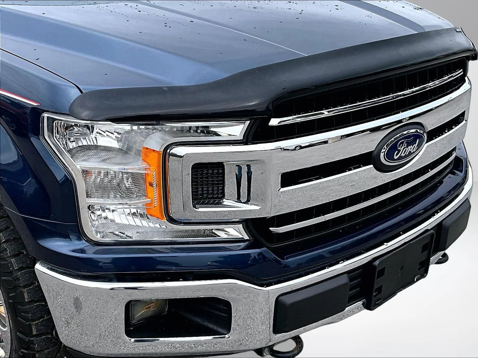Used 2019 Blue Ford XLT image 30