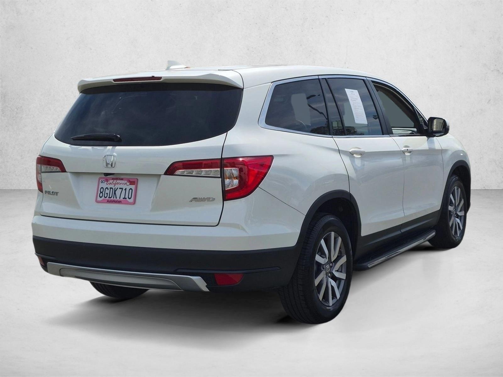 Used 2019 White Diamond Pearl Honda EX-L image 5